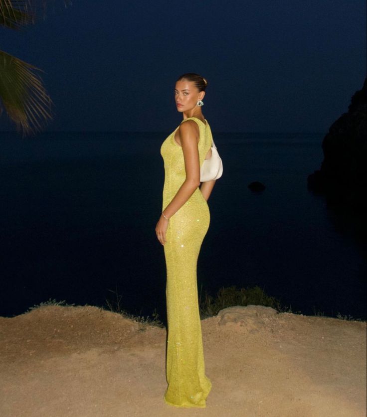 Pink sleeveless maxi dress