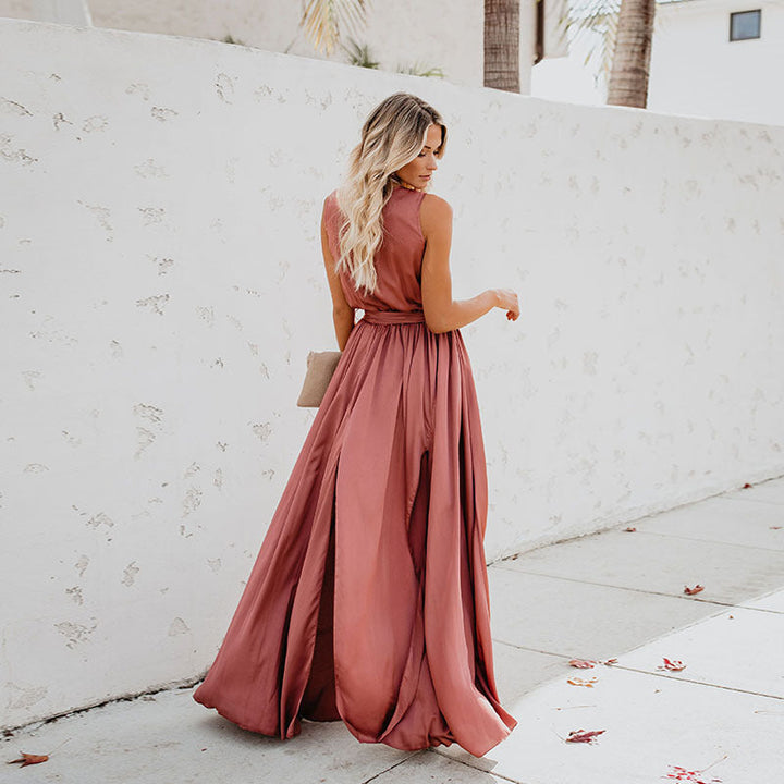 Lola - Exquisite Neck Sleeveless Long Fashion Dress