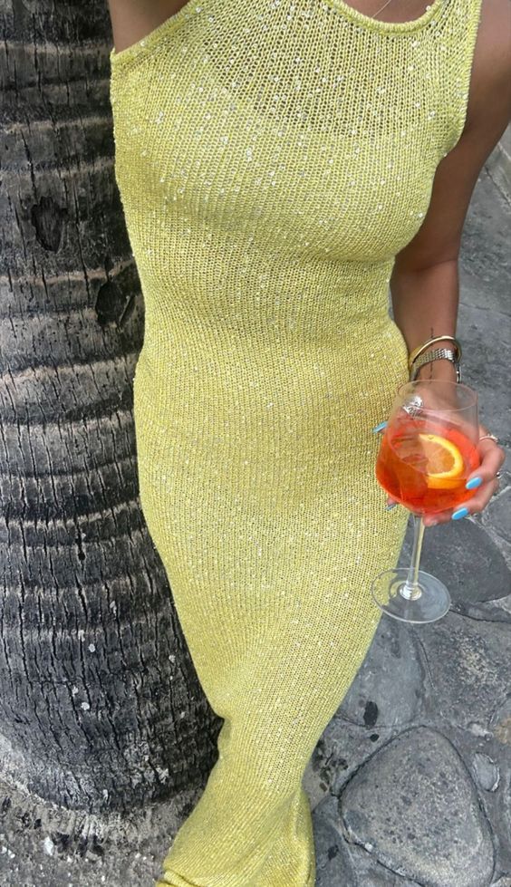 Pink sleeveless maxi dress