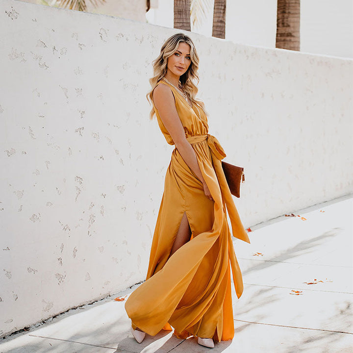 Lola - Exquisite Neck Sleeveless Long Fashion Dress