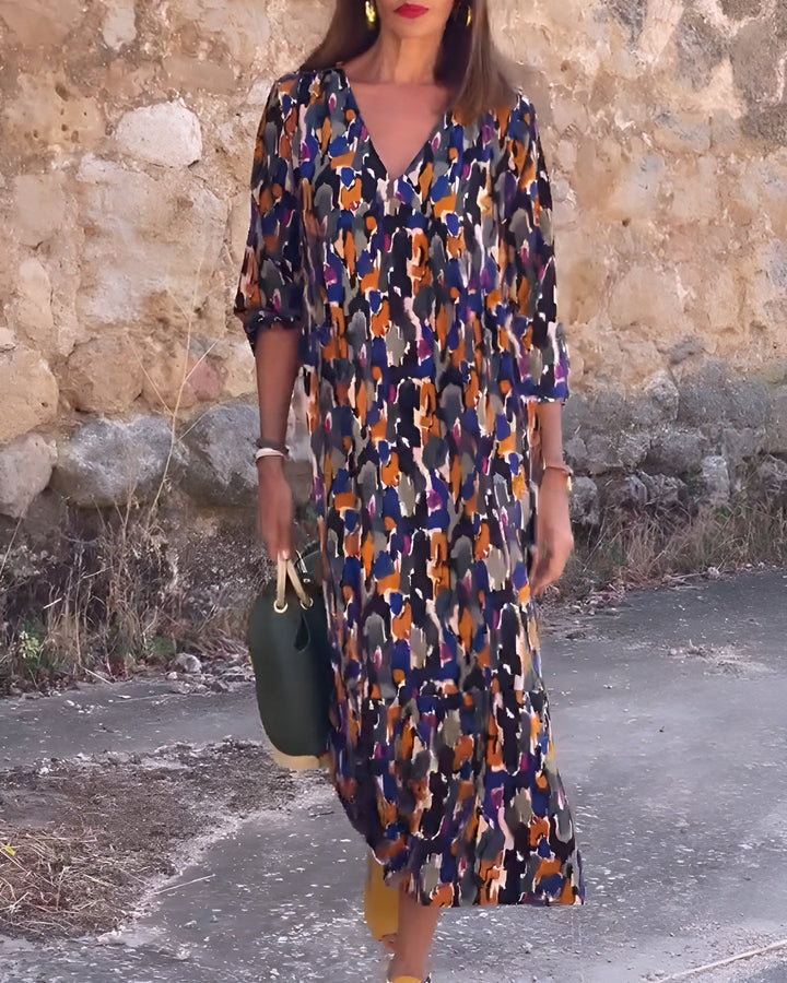 Nathalie | V-neck dress with retro pattern