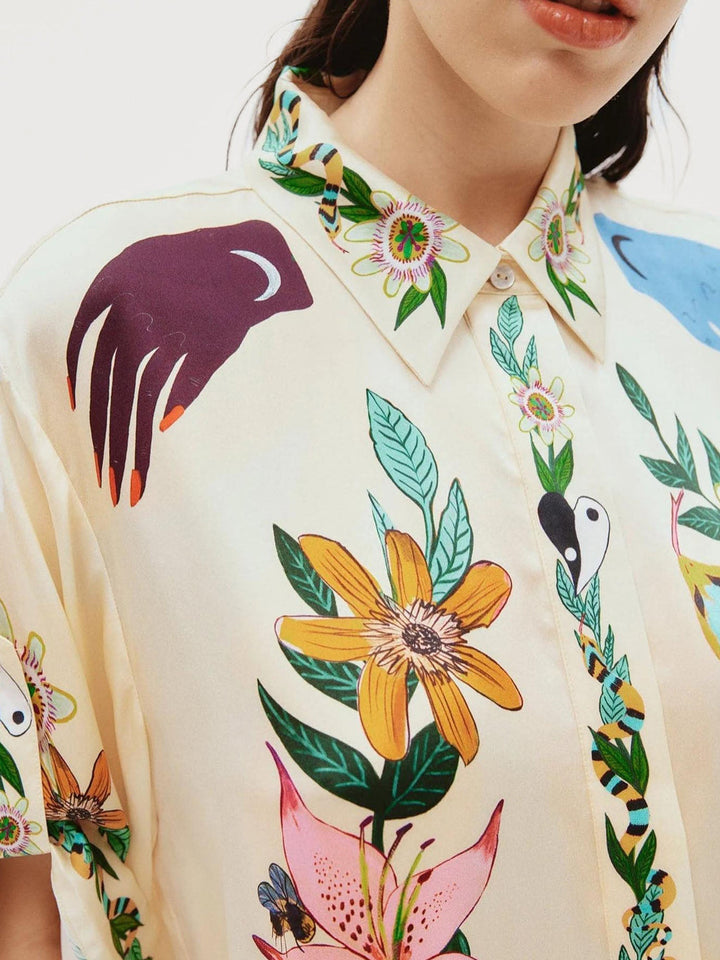 Satin Finish Set with Sophisticated Print – Oversized Shirt and Coordinated Pants