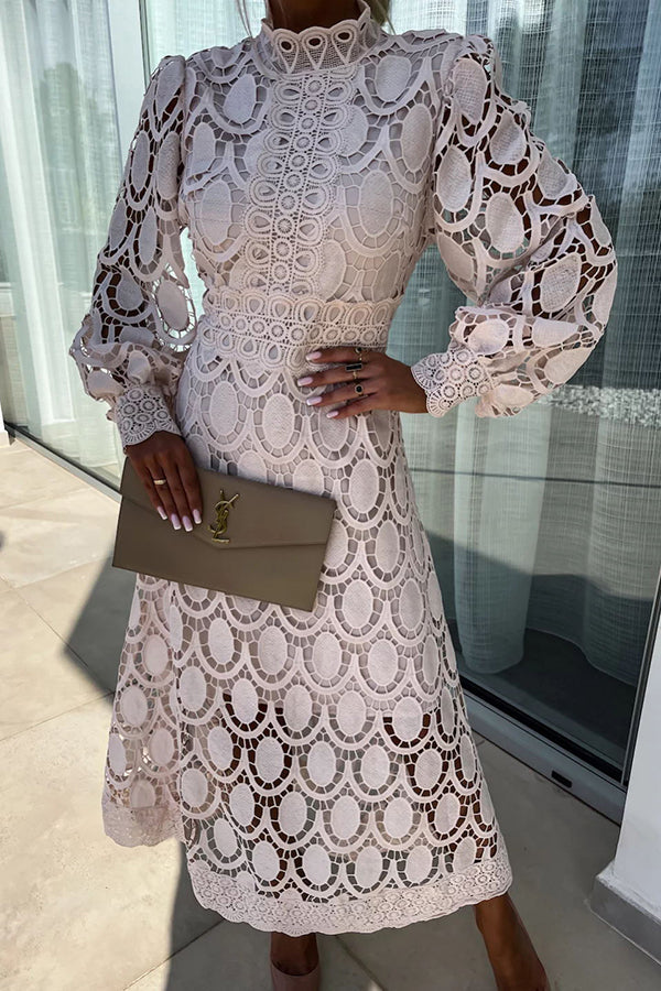 Patricia - Romantic lace dress