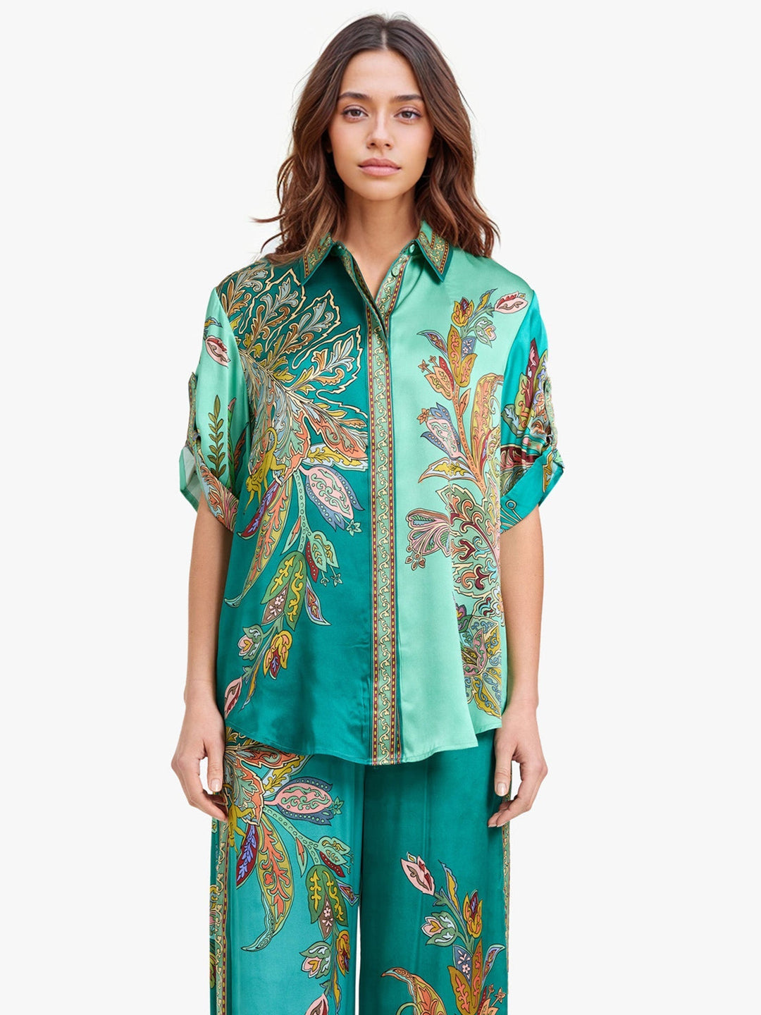 Complete Emerald Luxe – Oversized Shirt and Wide-Leg Pants