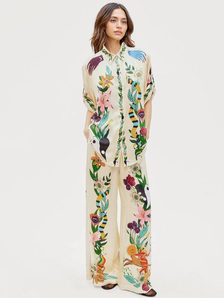 Satin Finish Set with Sophisticated Print – Oversized Shirt and Coordinated Pants