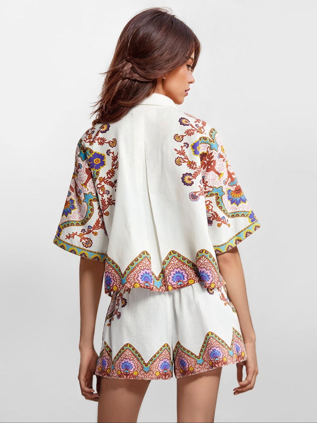 Complete Two-Piece Boho Floral Set – Shirt and Coordinated Shorts