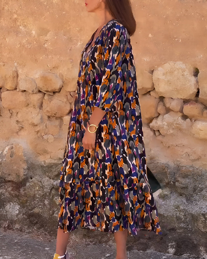 Nathalie | V-neck dress with retro pattern