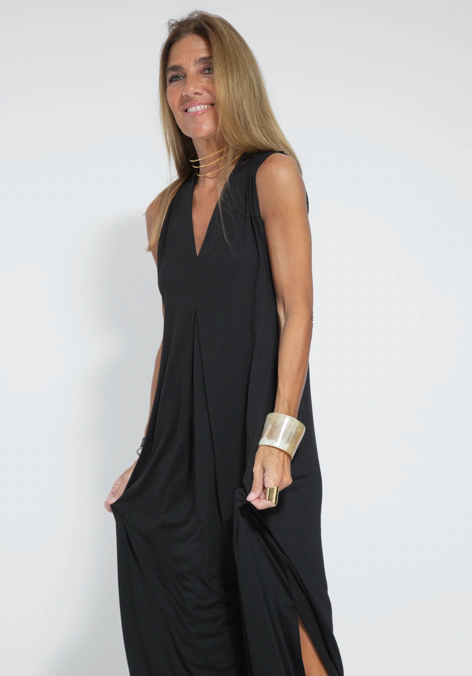 Solana - Ensemble consisting of a long, figure-hugging dress and a vest