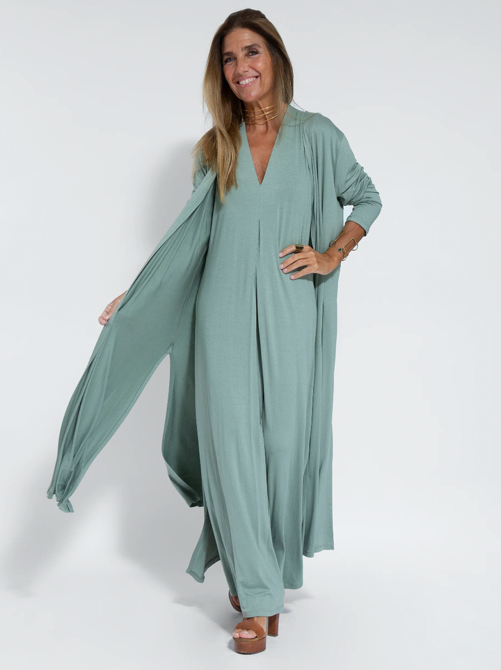 Solana - Ensemble consisting of a long, figure-hugging dress and a vest