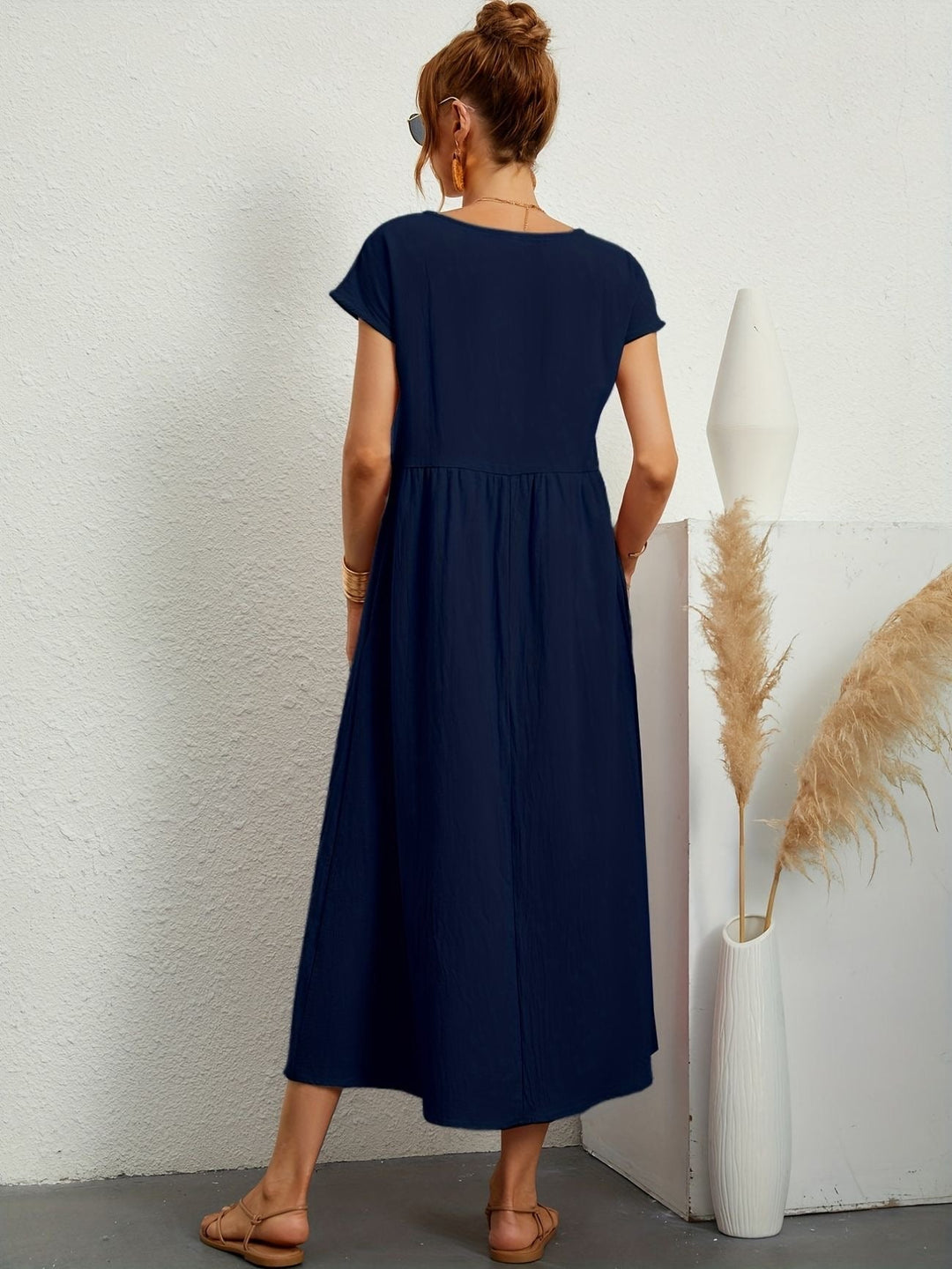 Camille - Dress with Round Neckline