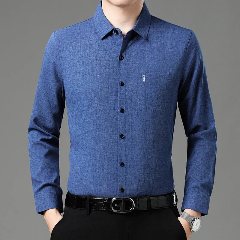 Slim Shirt Made of Soft Fabric