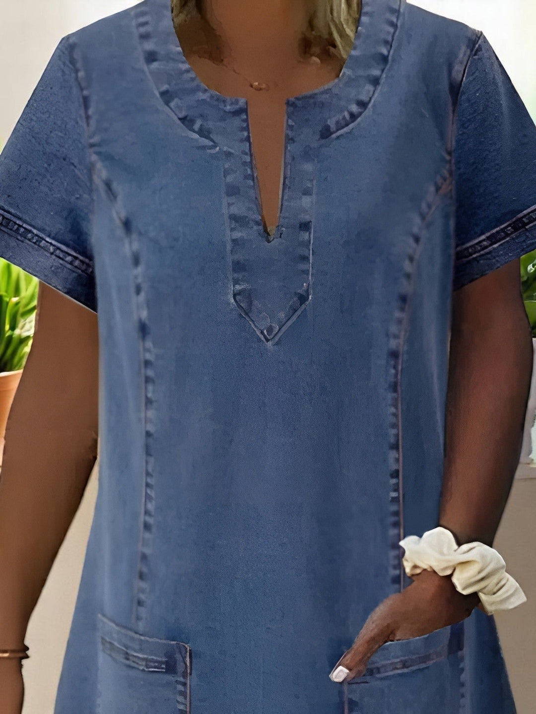 Juliet | Soft denim dress with front pockets