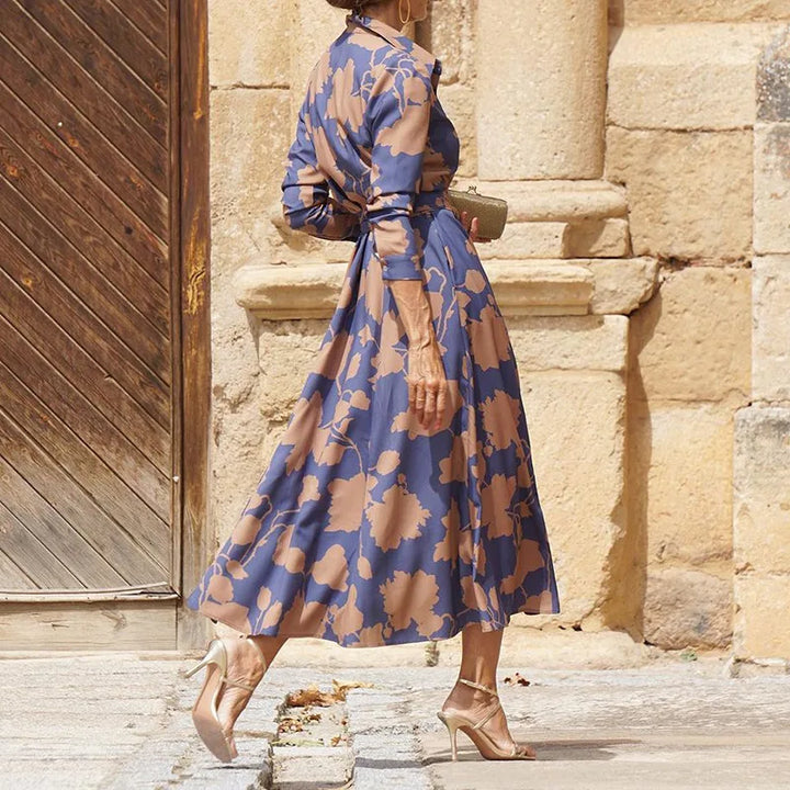 Lessa - Elegant dress with V-neck