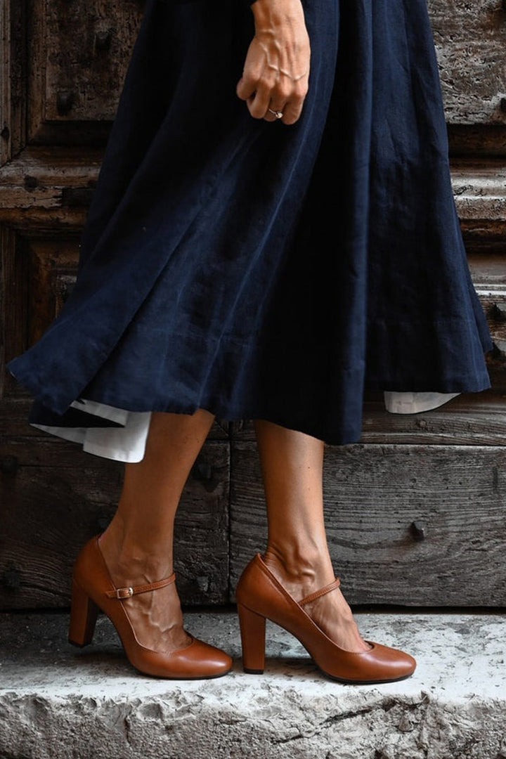 Caella | Sandals with straps for everyday wear and small heel