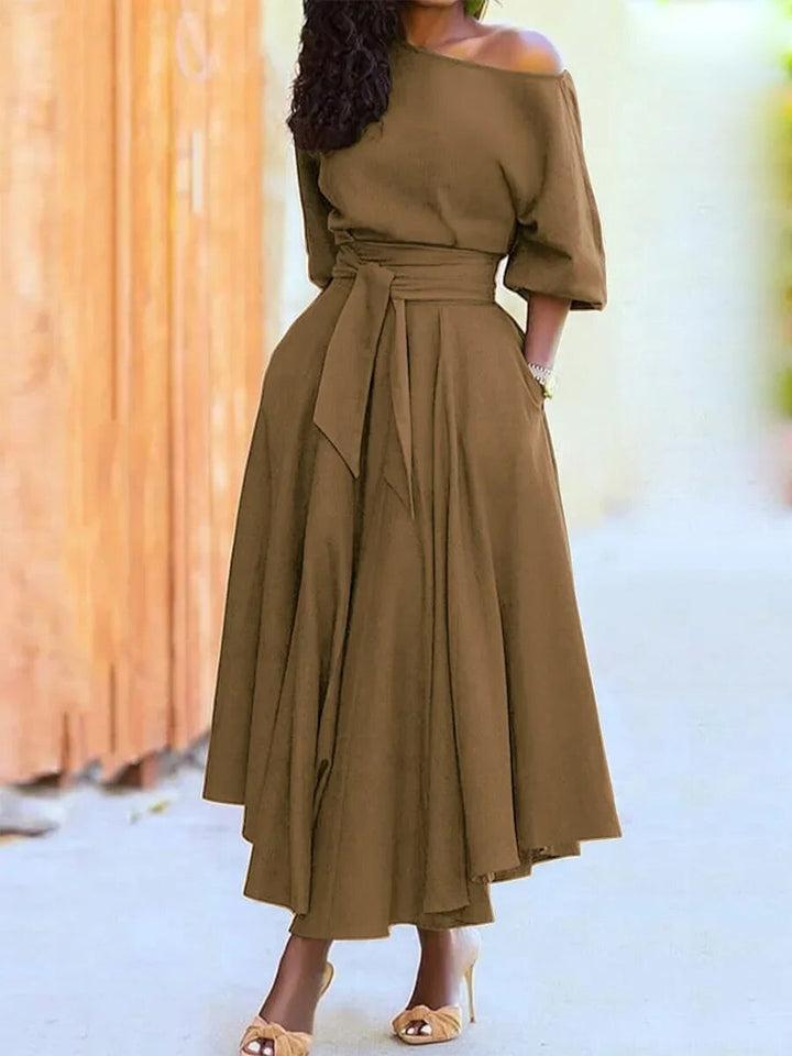 Elodie - Dress with lacing and lantern sleeves