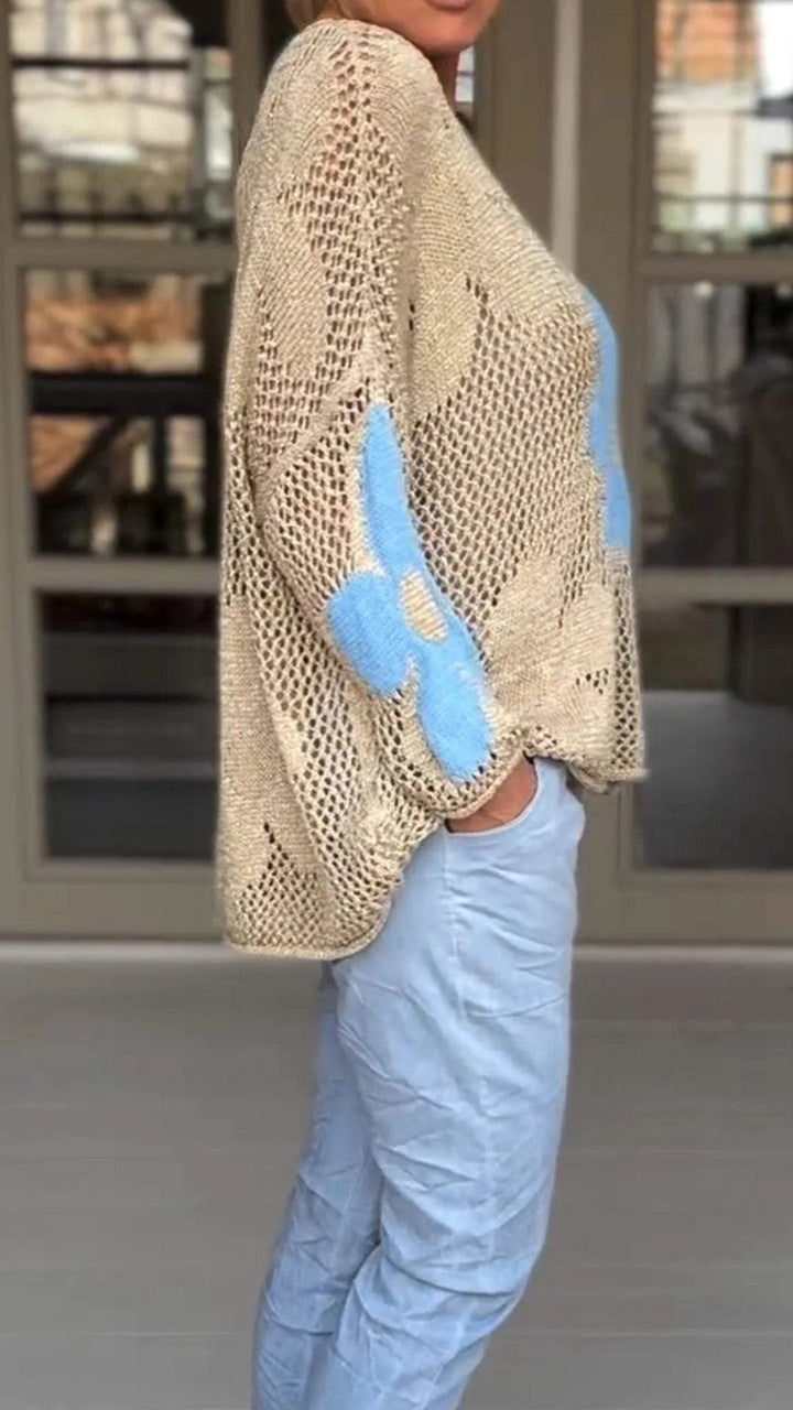 V-neck knitted blouse with floral pattern